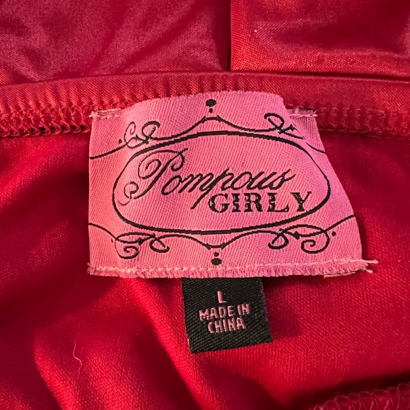 Elegant Red Dress - Picture 3 of 3